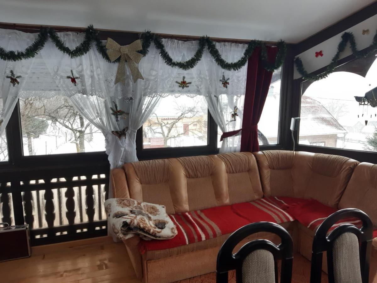 Villa Casa Dintre Pini à Păltinoasa Extérieur photo